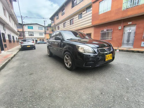 KIA RIO XCITE 2012 MECÁNICO 