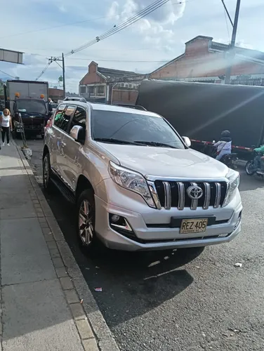 Toyota prado TXL 2011 actualizada 17 Diesel 