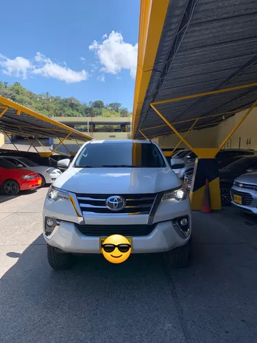 Toyota Fortuner SRV