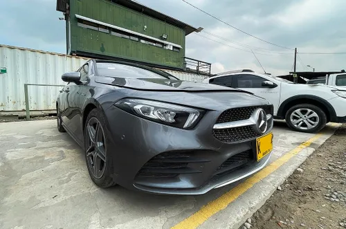 MERCEDES BENZ A200  2022