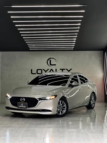 Mazda 3 Touring Mild Hybrid