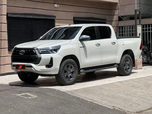 TOYOTA HILUX SRV 2.4 DIESEL AUTOMATICA 2022