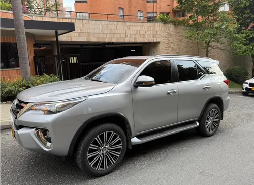 Toyota Fortuner 2.8 Srv 2020