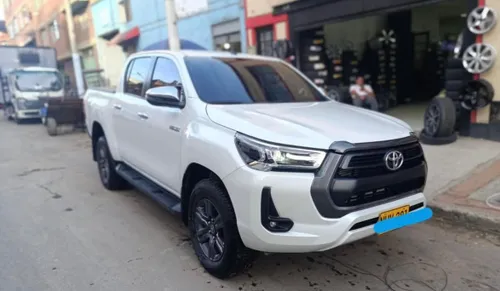 Toyota Hilux 