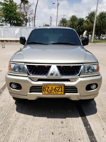 Mitsubishi nativa  2007