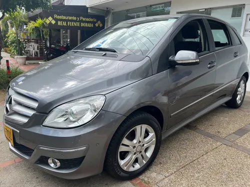 Mercedes Benz clase B180
