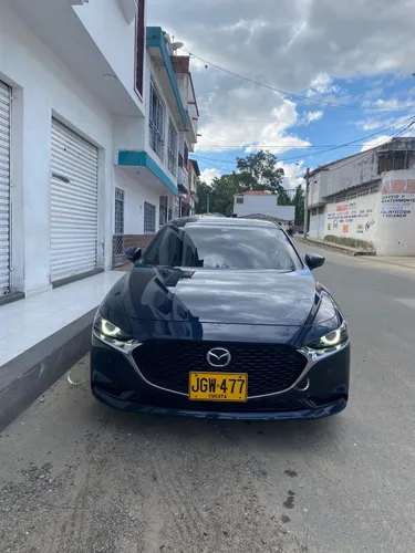 Mazda 3 Grand Touring LX AT 2.5 modelo 2020