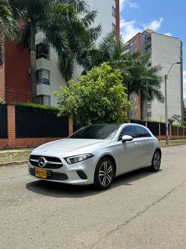 MERCEDES BENZ A200 2022