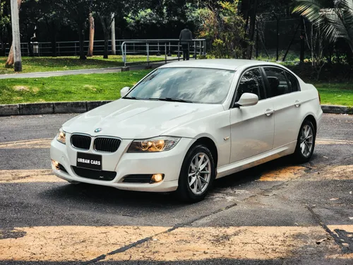 2010 BMW 320i E90