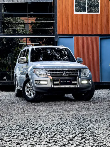 Mitsubishi Montero V97 Wagon B2 2017