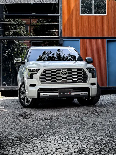 Toyota Sequoia Capstone Hybrid B2 2025