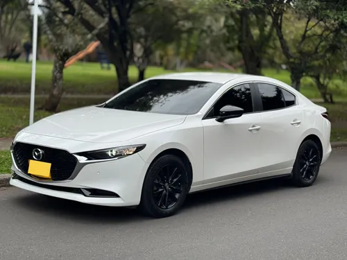 Mazda 3 Touring MT 2021