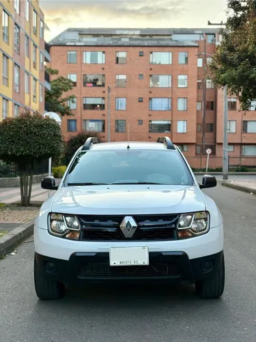 Renault Duster 2021 placa pública 