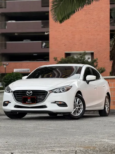 Mazda 3 2019  Vencambio Skyactiv Automatico