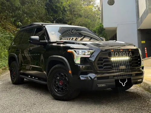 TOYOTA SEQUOIA TRD PRO HÍBRIDA 2025