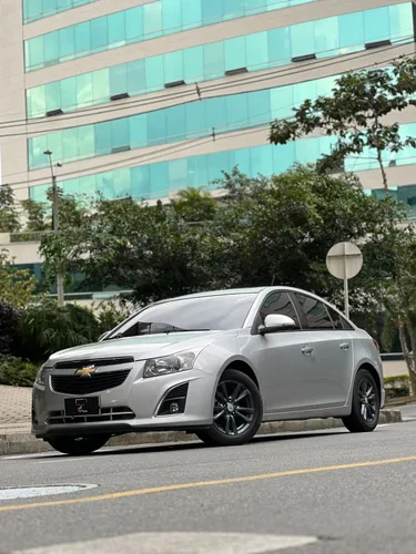 Chevrolet Cruze LS 1.8cc 