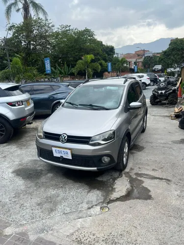 VOLKSWAGEN CROSSFOX