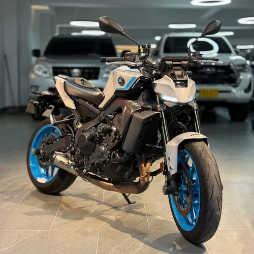 Yamaha MT-09 V4 2025