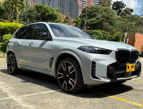 BMW X5 M60i Híbrido 