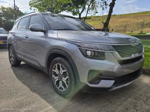 Kia Seltos Vibrant AT 2022
