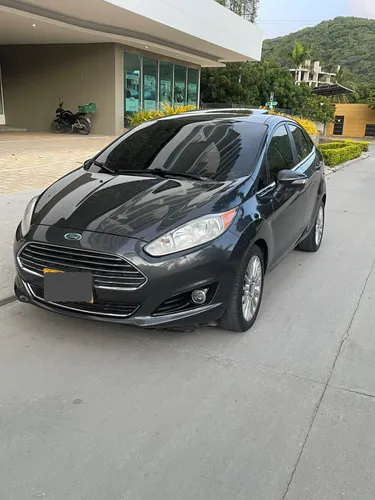 Ford fiesta titanium 