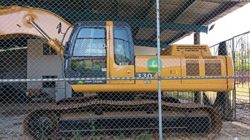 John Deere 330LC