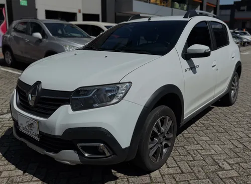 Renault Sandero Stepway 1.6 Intense