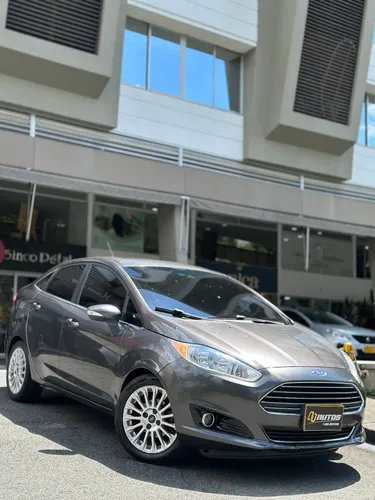 FORD FIESTA TITANIUM 