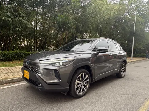 TOYOTA COROLLA CROSS HÍBRIDA SEG 2025