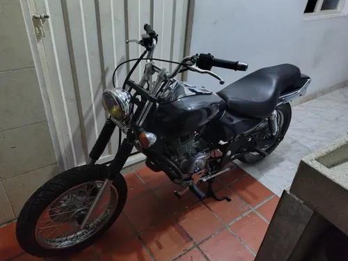 Avenger 220 Auteco modelo 2015