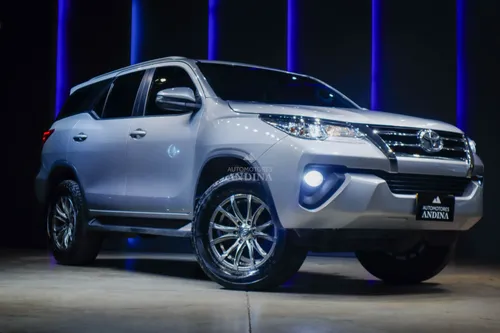Toyota FORTUNER 2.4L STREET TP 2400CC TD RWD EURO IV 2019
