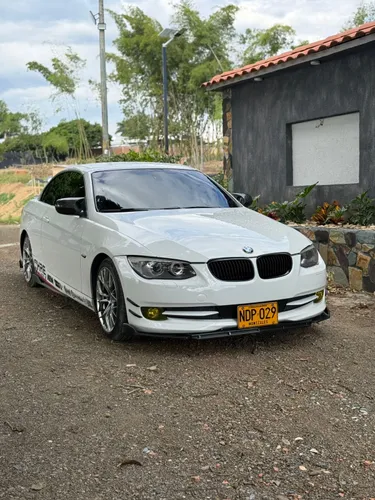 BMW 325i 