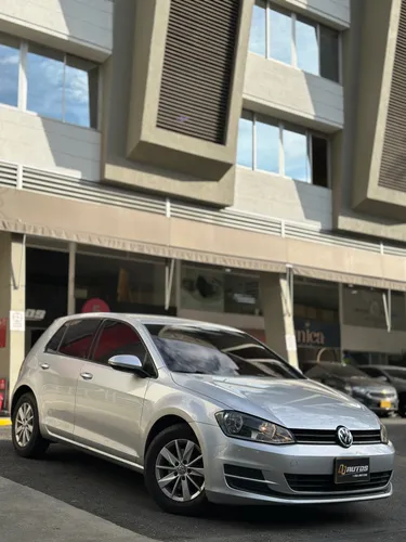 VOLKSWAGEN GOLF TRENDLINE