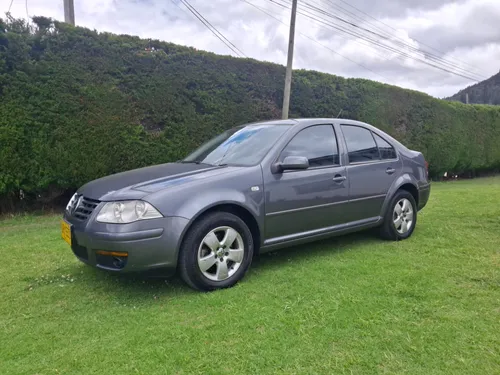 2015 VOLKSWAGEN JETTA EUROPA. BUENISIMO. ASEGURABLE.