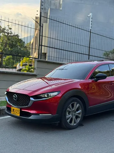 Mazda CX-30 Grand Touring LX híbrida modelo 2024 