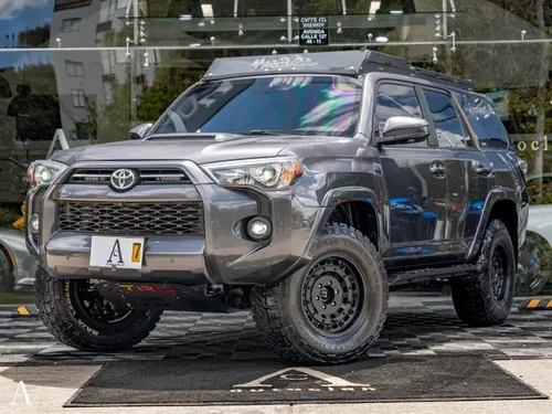Toyota 4Runner SR5