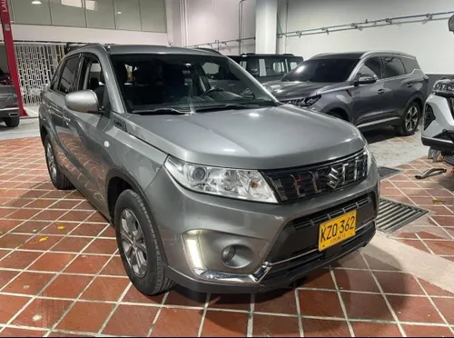 Suzuki Vitara Live 2022