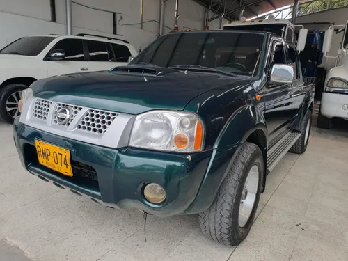 NISSAN FRONTIER 4X4 DIESEL 2012