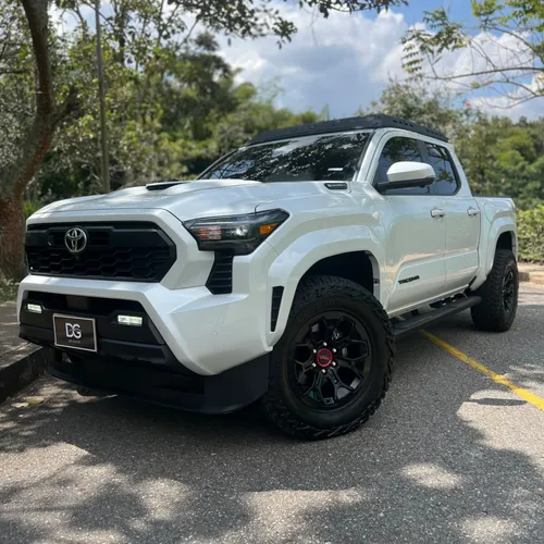 Toyota Tacoma TRD Sport Híbrida 2025