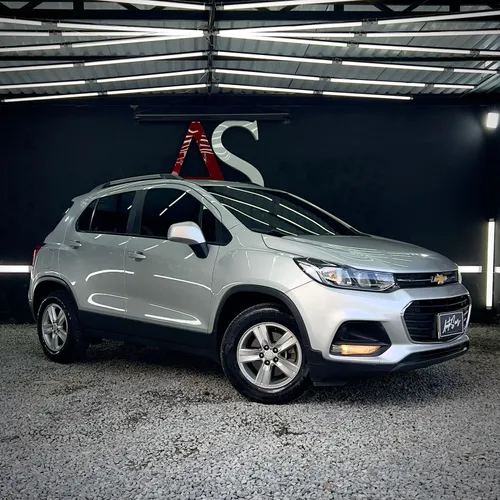 CHEVROLET TRACKER LT PLATA 1.8 2018