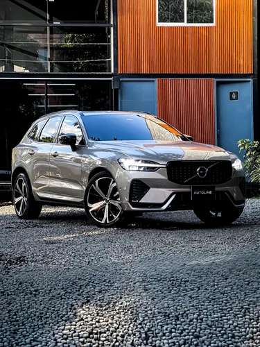 Volvo XC 60 Polestar Engineered T8 Hybrid 2024