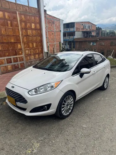 Ford fiesta titanium aut 2016 