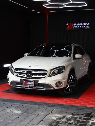 MERCEDES BENZ GLA200 AUTOMATICO 2018