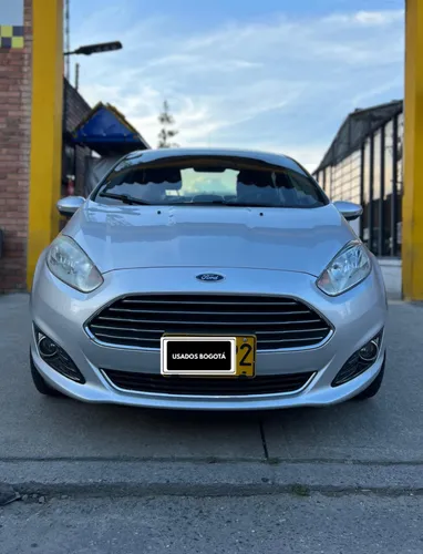 FORD FIESTA TITANIUM  MODELO 2016