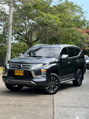 Mitsubishi Montero takai diesel 2023