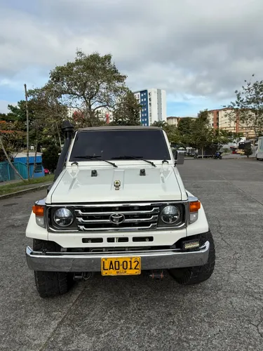 TOYOTA LAND CRUISER MACHITO MODELO 1997 