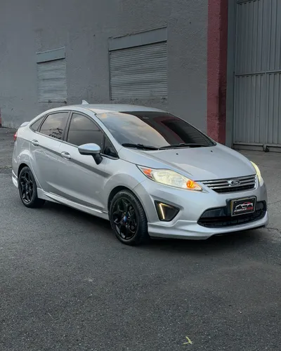 Ford fiesta SE automatico 2013