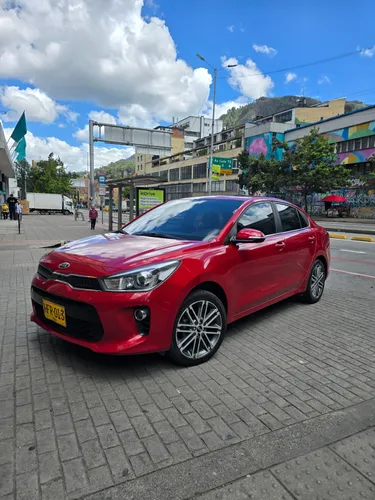 Kia Rio Zenith 1.4 full equipo automático 