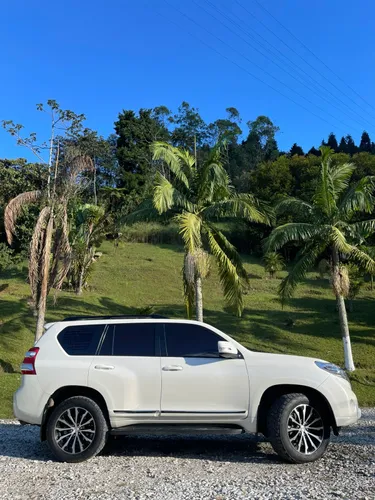 Toyota Prado TXL 4x4 Diesel 