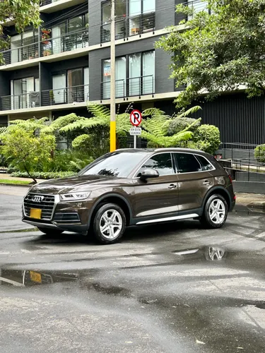Audi Q5 Tfsi S-Tronic 2.0T QUATTRO Attraction